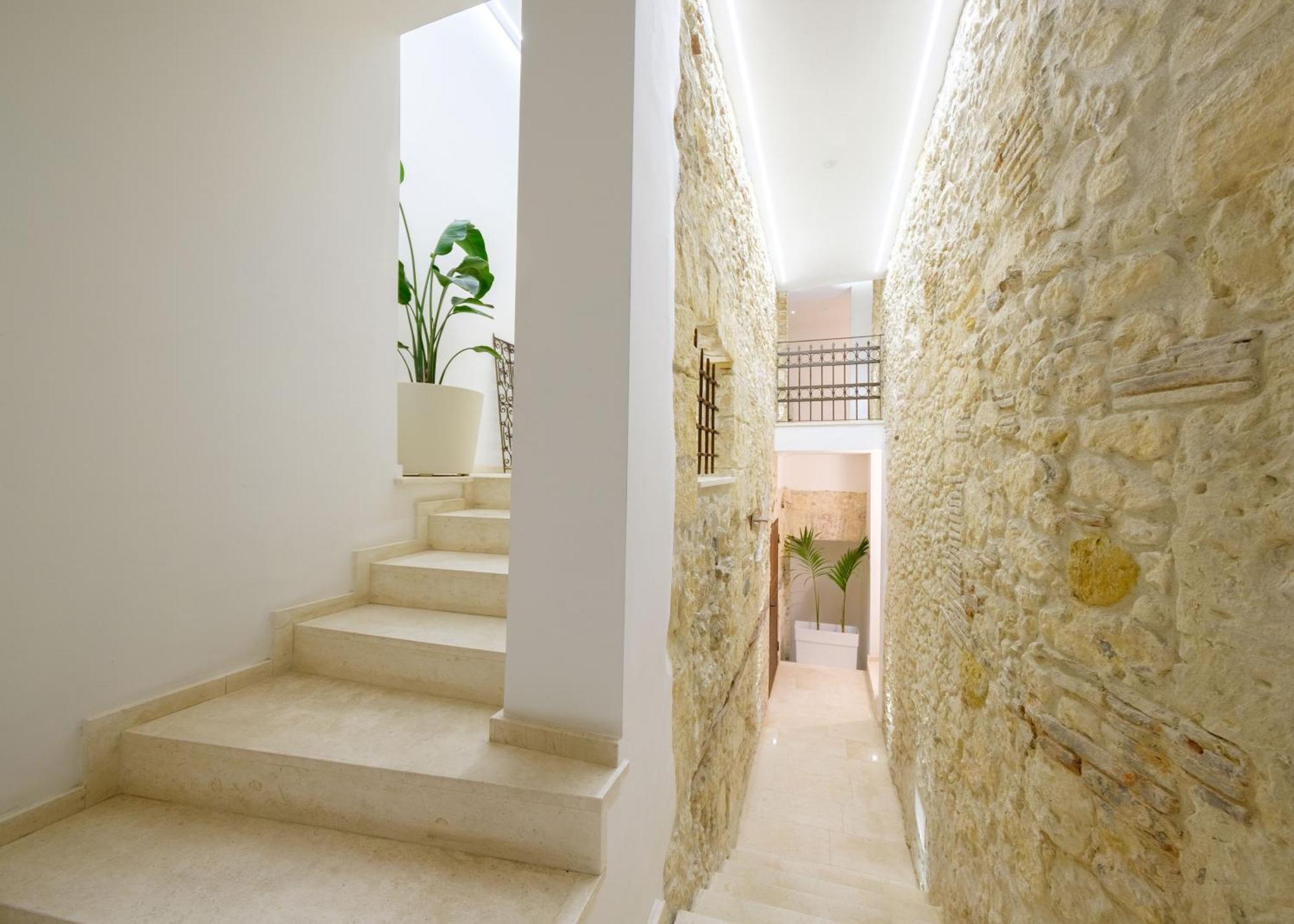 Suite Il Sole In Pieno Centro Storico In Cagliari Bagian luar foto